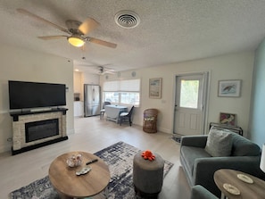 Smart TV, fireplace, computer monitors