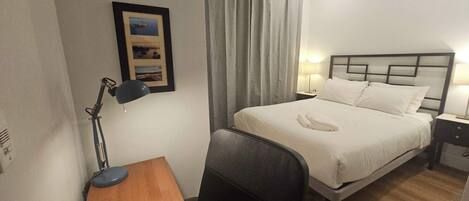 4 Schlafzimmer, Bügeleisen/Bügelbrett, WLAN, Bettwäsche