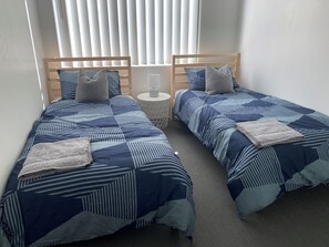 4 Schlafzimmer, Bügeleisen/Bügelbrett, WLAN, Bettwäsche