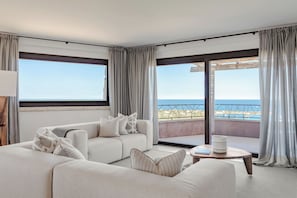 Comfort-Apartment, 3 Schlafzimmer | Wohnbereich