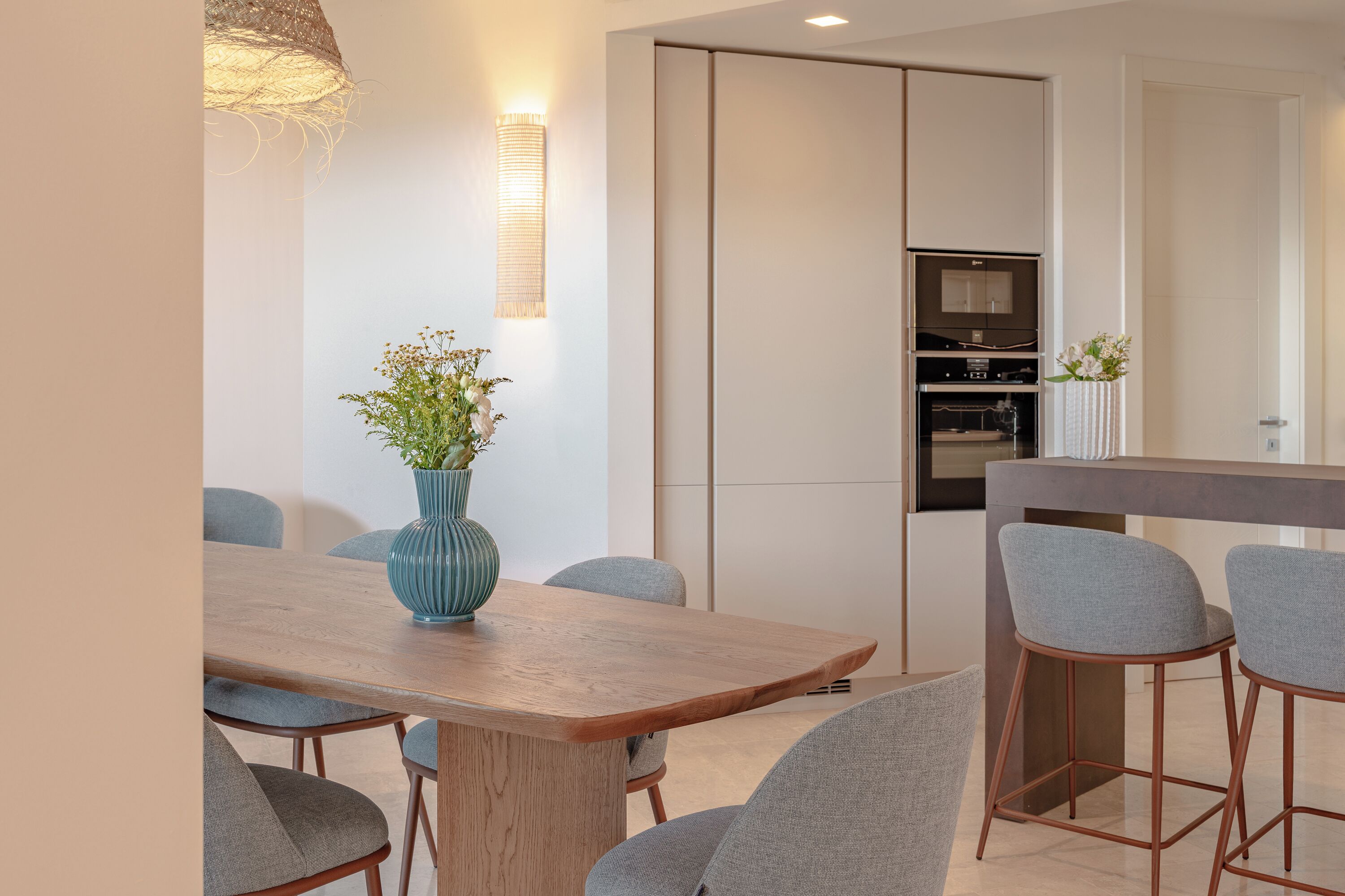 ดีลักซ์อพาร์ทเมนท์, 3 ห้องนอน, ระเบียง, วิวทะเล | ครัวส่วนตัว | ตู้เย็น, เตาอบ, เตาประกอบอาหาร, เครื่องครัว/จาน/ช้อนส้อม