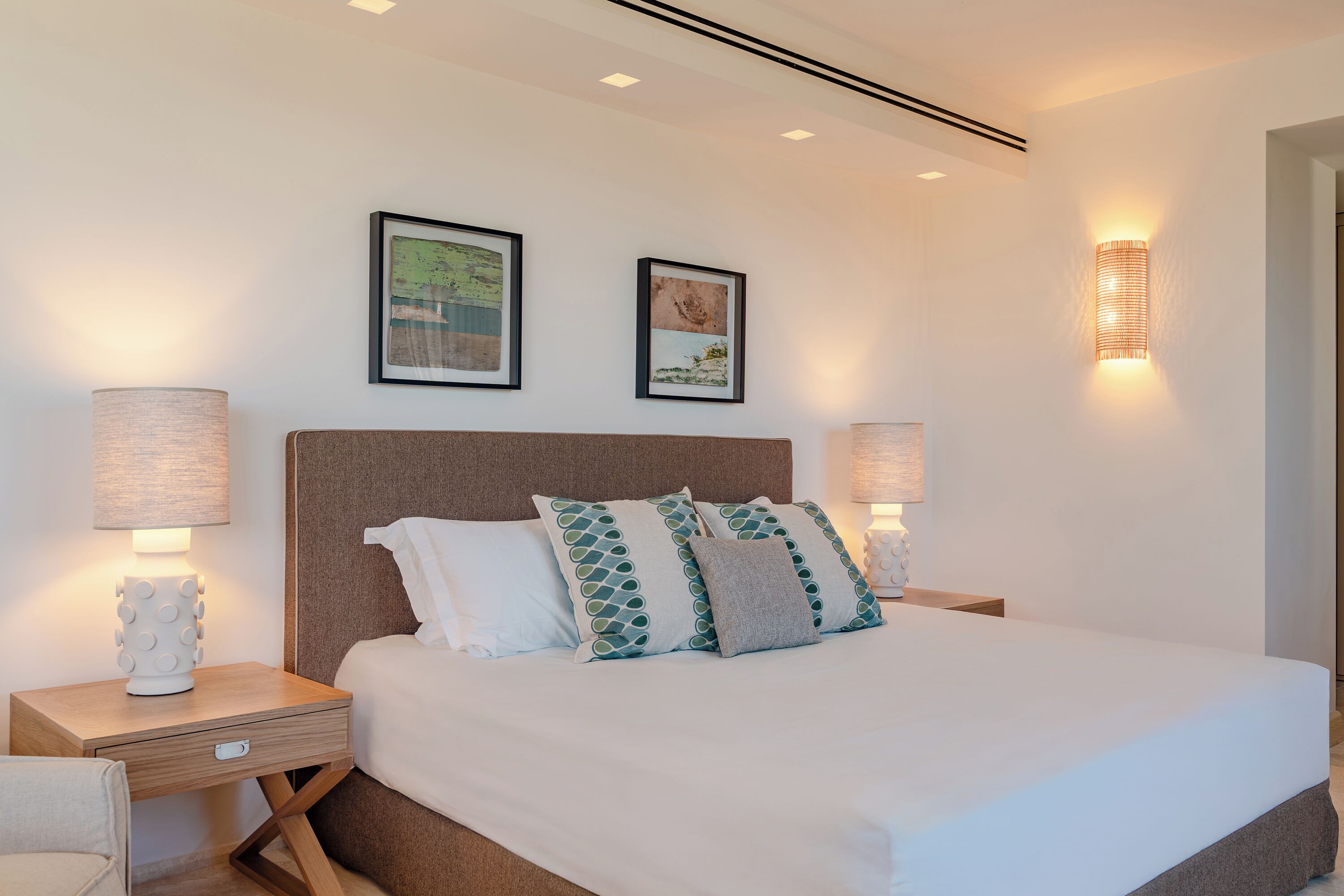 ลักซ์ชัวรี่อพาร์ทเมนท์, 3 ห้องนอน, ลานระเบียง, วิวทะเล | มินิบาร์, พื้นที่ทำงานแบบใช้แล็ปท็อป, Wi-Fi ฟรี