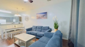 TV - River Oaks 1st floor 2BR cozy condo! (Myrtle Beach)