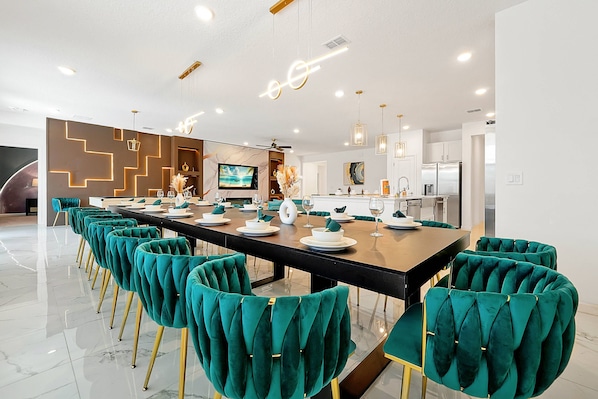 House | 15 bedrooms - Luxury and Sophisticated 15 BR Ensuite (Kissimmee)