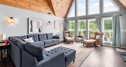 Spacious 4BR Cabin in Doniphan – Perfect for Family Getaways