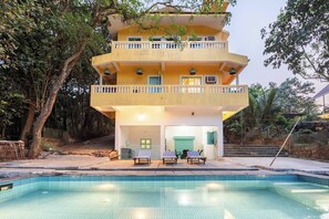 Villa, 3 soverom, røyk, privat basseng | Basseng | Utendørsbasseng