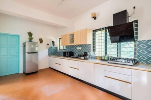 Villa, 3 Bedrooms, Smoking, Private Pool | Interior