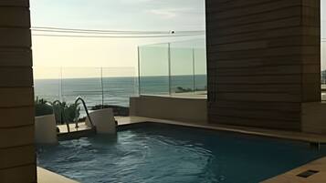 Apartamento | Piscina | Una piscina al aire libre