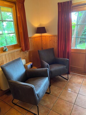 Interior - Cozy Swedish group home in forest with private parking (Soest)