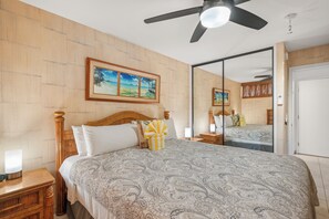 1 bedroom, desk, iron/ironing board, WiFi