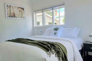 5 chambres, bureau, fer et planche à repasser, Wi-Fi