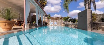 Villa Zamia con piscina