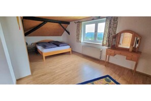 4 habitaciones, wifi y ropa de cama
