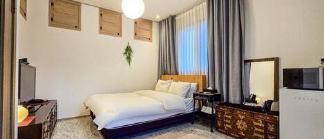 Premier Room | Free WiFi, bed sheets