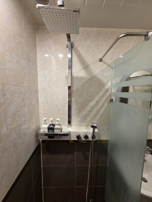 Standard Double Room, 1 Double Bed, City View | Bathroom | Shower, hair dryer, bidet, heated floors