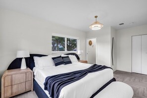 4 Schlafzimmer, Bügeleisen/Bügelbrett, WLAN, Bettwäsche