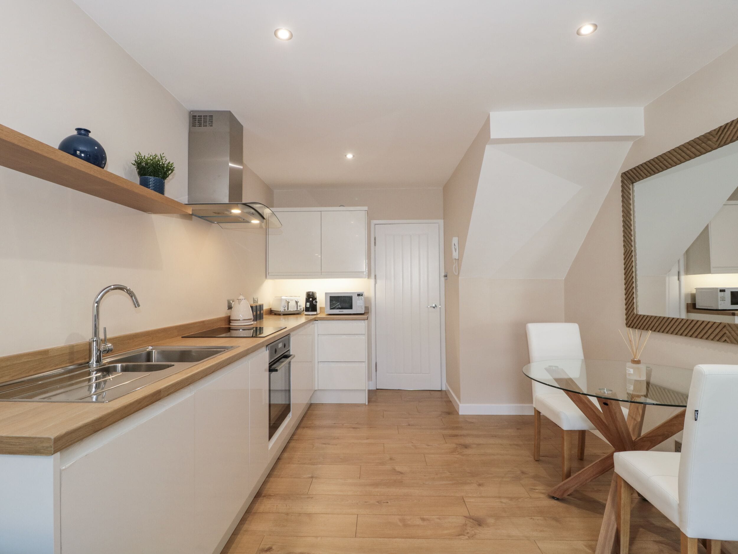 Cookware/dishes/utensils