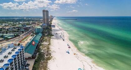 ☀️Stunning Beachfront Views-Great Location-Sun-Kissed Memories☀️