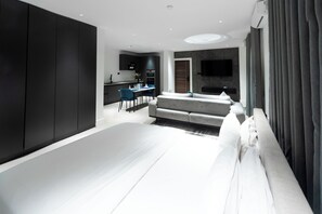 1 soverom, strykejern/-brett og sengetøy