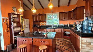 Microones, forn i placa de cuina