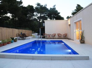 Casa (Four Bedroom Holiday Home with Pool) | Piscina al aire libre