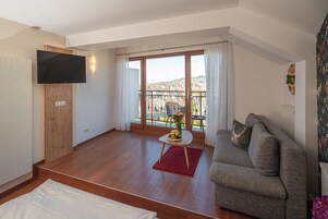 Superior Double Room, Valley View | Free WiFi, bed sheets