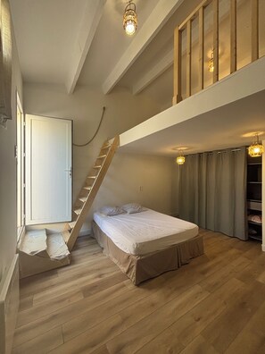 5 bedrooms, WiFi
