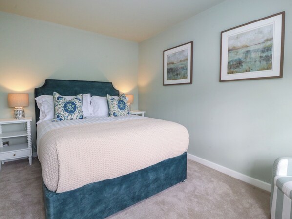 3 عدّة غرف نوم وبديكورات فريدة لكل غرفة وطراز فريد لكل وحدة