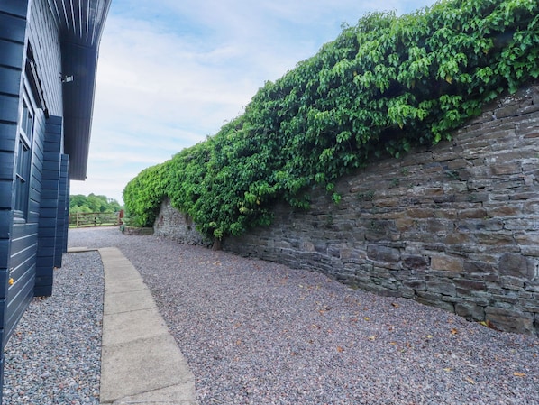 Property grounds - Manor Lodge (Clitheroe)