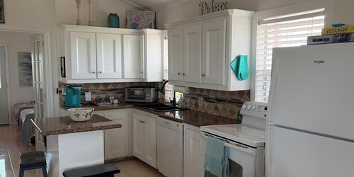 Oceanfront 2 bedroom house with WiFi in Freeport on 45 acres.