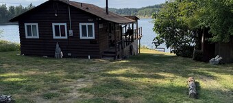 Adorable 2-bedroom cabin in Anderson Island