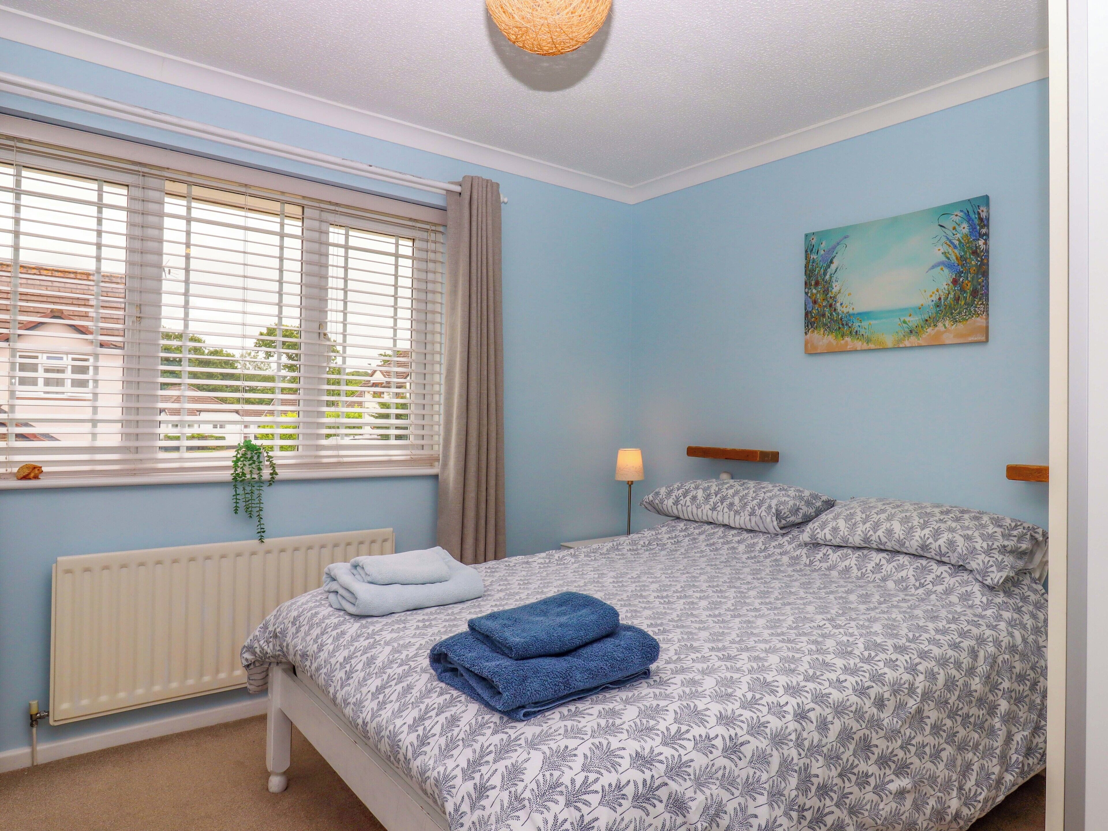 2 bedrooms, individually decorated, individually furnished, free WiFi