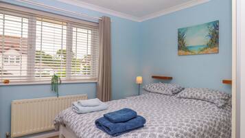 2 bedrooms, individually decorated, individually furnished, free WiFi