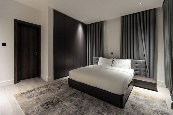 1 bedroom, iron/ironing board, bed sheets