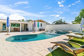 Beheizter Pool