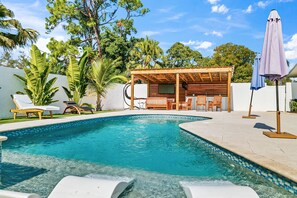 Beheizter Pool
