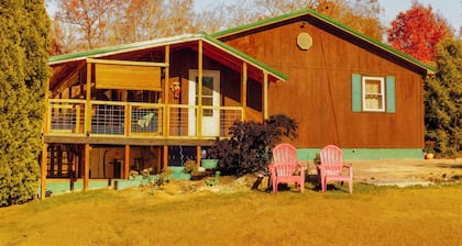 New River Gorge Pickleball Retreat, Hot Tub, Games, Family Fun Minutes To Town!