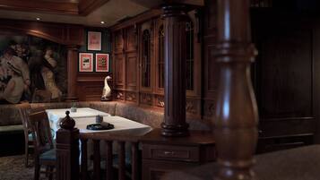 Bar (in der Unterkunft)