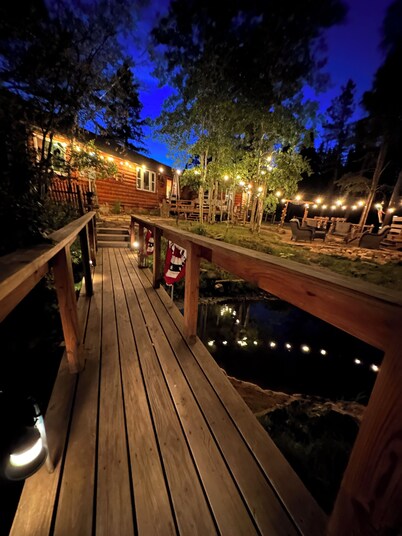 Beautiful Year Round - Creekside Cabin - Near RMNP - Dog Friendly