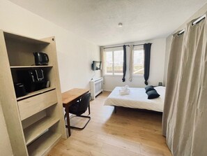 1 habitación, wifi y ropa de cama 