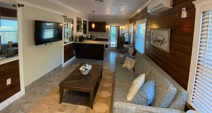 King Bed - Fire Pit - Private - Grill - Location
