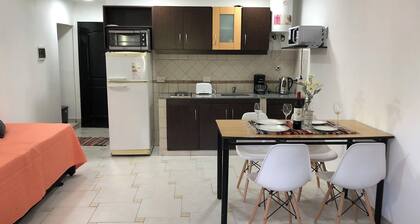 Cares Apartament, Morón, Buenos Aires.