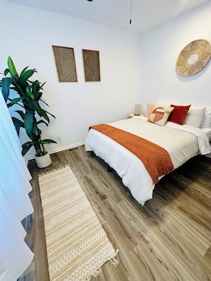 5 slaapkamers, een strijkplank/strijkijzer, gratis wifi, beddengoed