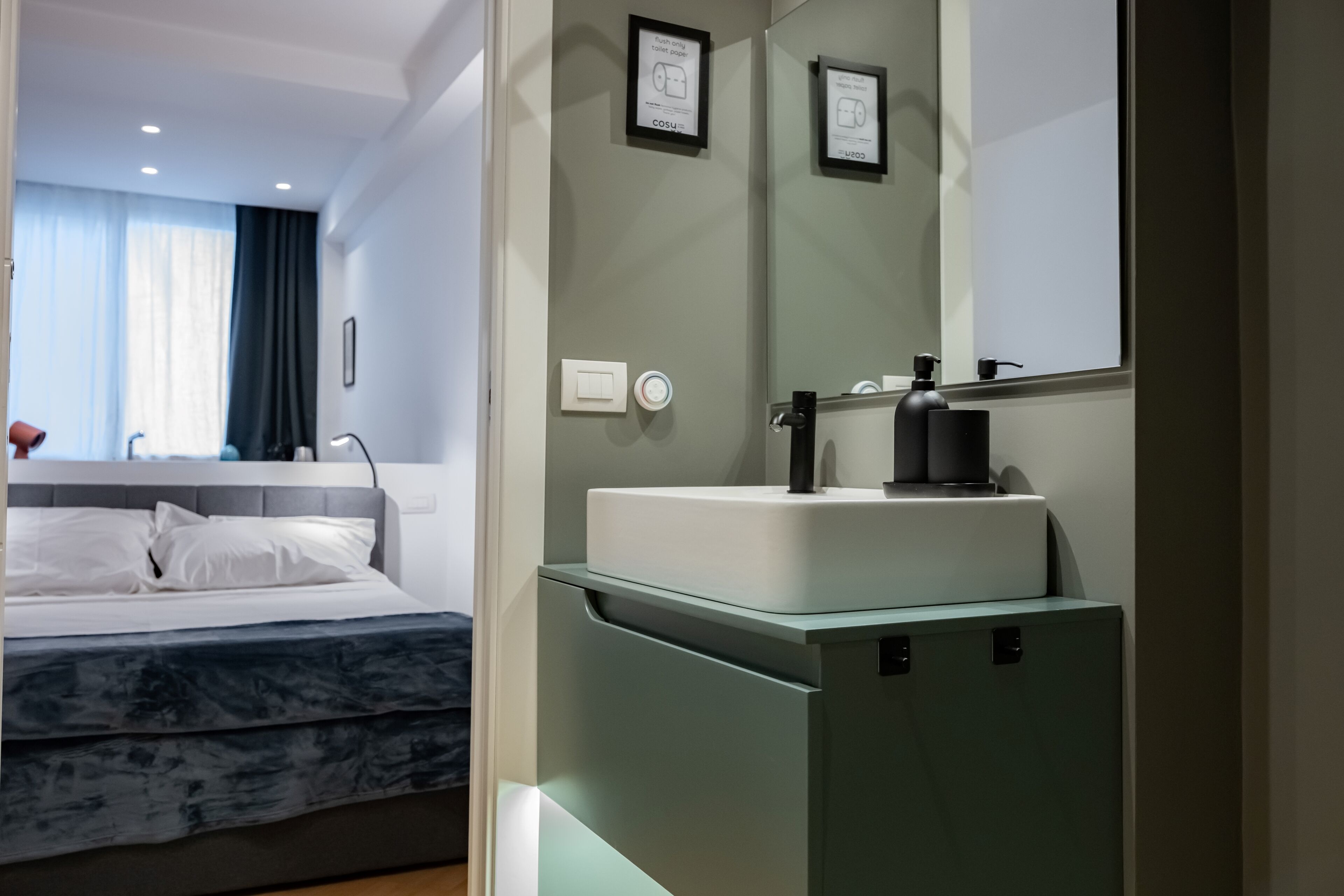 Cosy 3 | Bathroom | Free toiletries, hair dryer, bidet, towels
