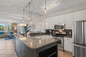 Appart'hôtel, plusieurs lits (Crescent 109) | Cuisine privée