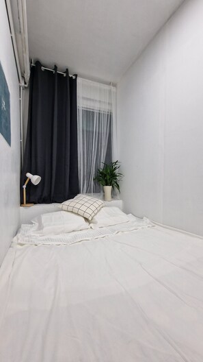 4 bedrooms, WiFi, bed sheets