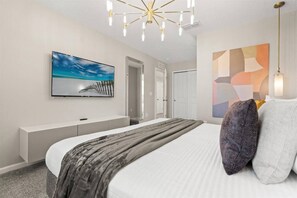 7 室のベッドルーム、旅行用ベビーベッド、WiFi、ベッドシーツ