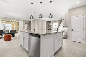 Interior - 7 BD/ 6.5 BA/ Solara Resort (2317 SW) (Kissimmee)