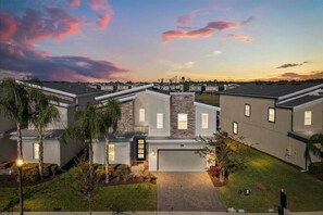Exterior - 8 Bedrooms / 5 Bathrooms / Champions Gate (453OC) (Davenport)
