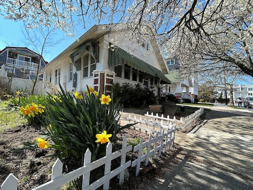 Cottage Near Beach and Boards, Cottage Near Beach and Boards